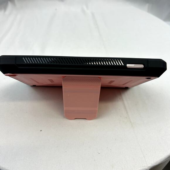 7.5" x 5" Tablet Case with Screen Protector kick stand Thick bumpers NWT - Picture 6 of 6